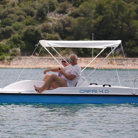 Mobilheim Andrea Wunderschoene Ferienwohnung Direkt Am Meer Jezera Exterior foto