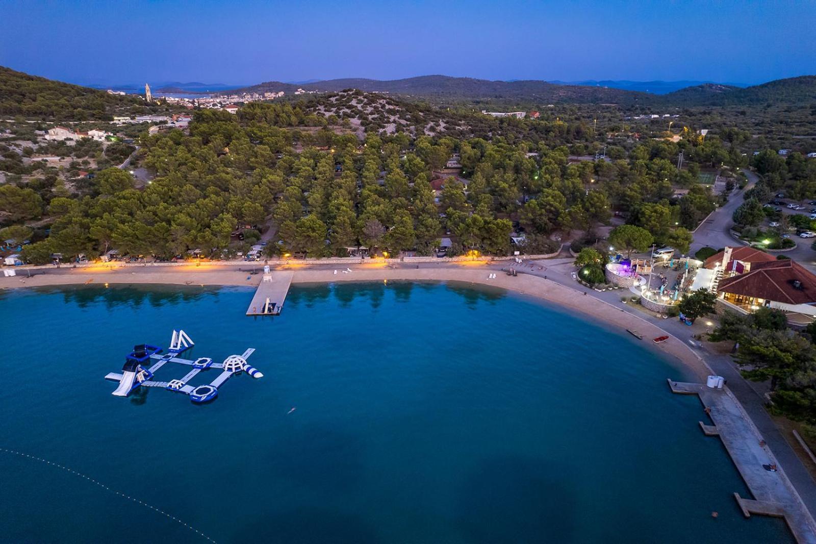 Mobilheim Andrea Wunderschoene Ferienwohnung Direkt Am Meer Jezera Exterior foto